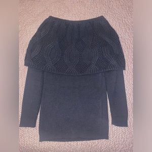 100% pure wool medium United Colors of Benetton off the shoulder navy sweater